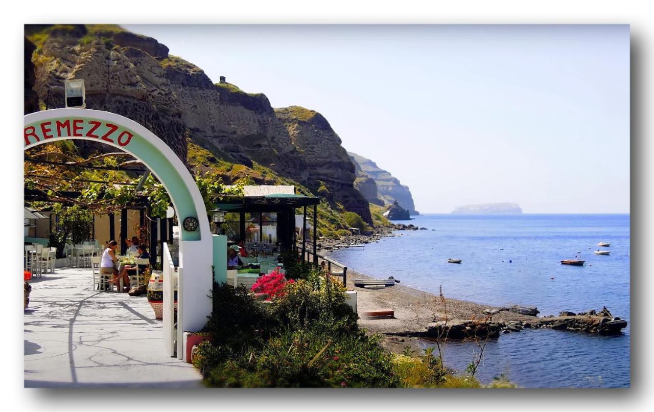 Golden Stone Santorini Suites Akrotírion Extérieur photo