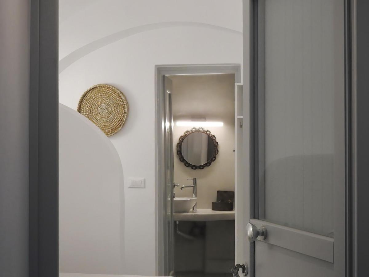 Golden Stone Santorini Suites Akrotírion Extérieur photo