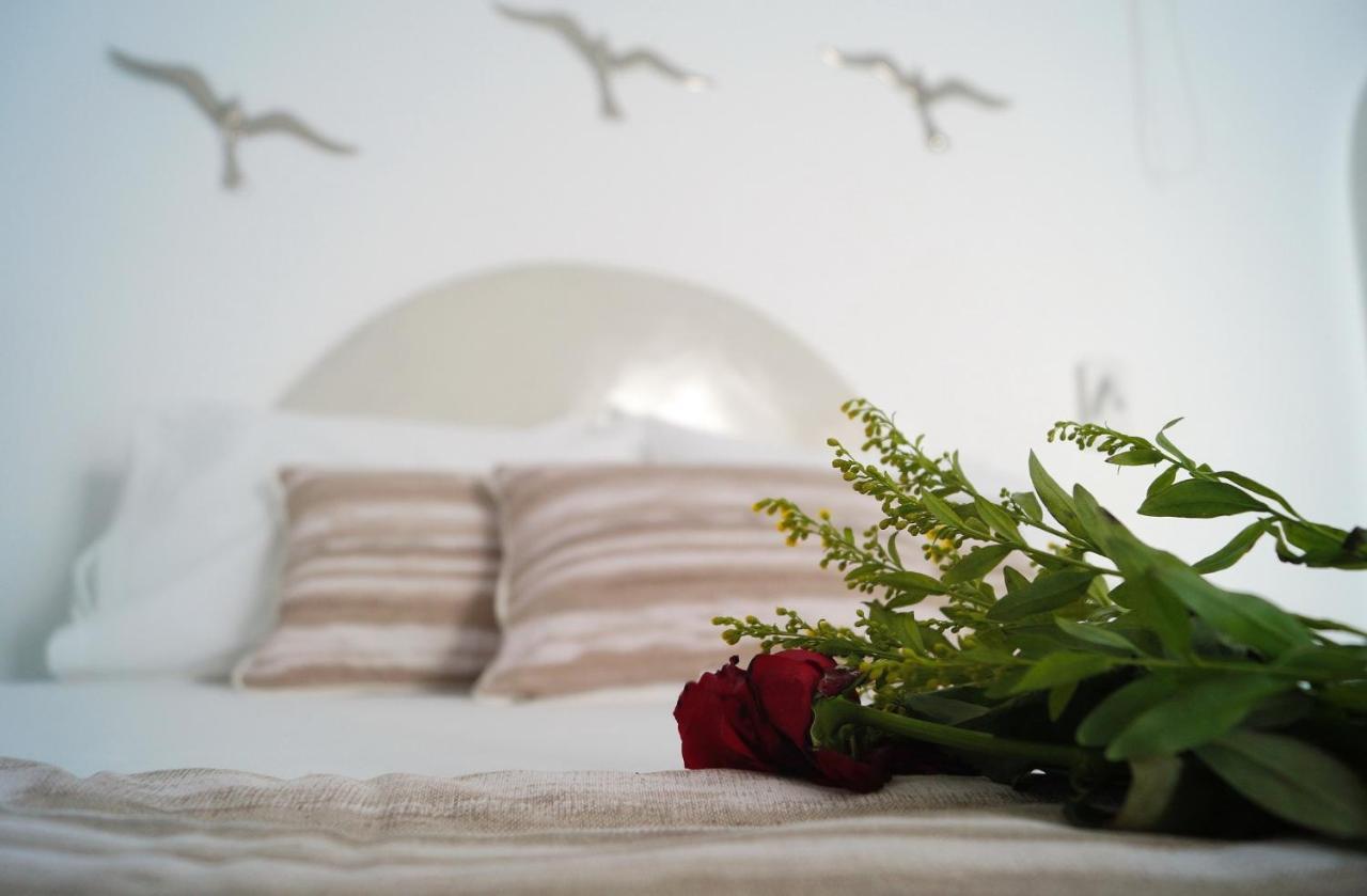 Golden Stone Santorini Suites Akrotírion Extérieur photo