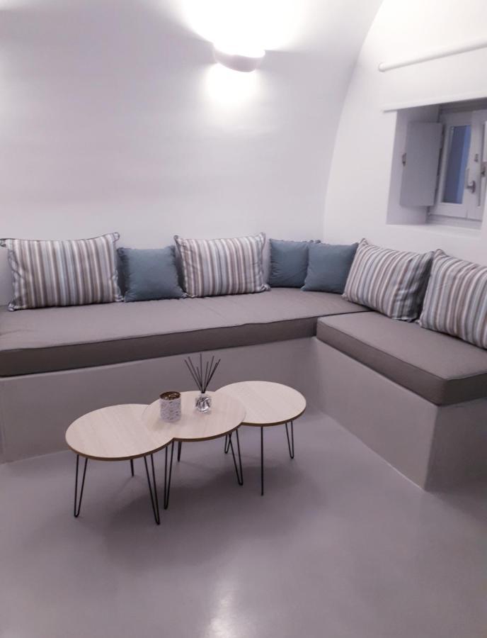 Golden Stone Santorini Suites Akrotírion Extérieur photo